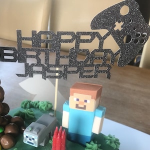 Personalised gaming cake topper