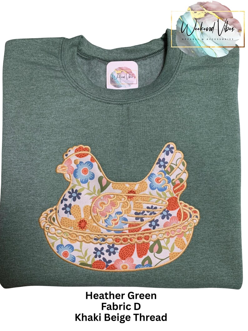 Embroidered Hen on Nest Sweatshirt, Vintage Inspired Farmhouse Chicken Applique, Custom Cottagecore Sweatshirt, Nesting Hen Embroidery Bild 12