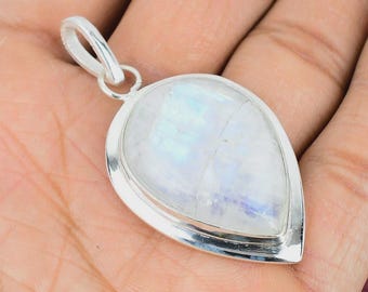 Colgante de piedra lunar arcoíris en forma de lágrima – Collar de piedra lunar de plata de ley, colgante minimalista con engaste de gema, regalo de joyería bohemia para ella.