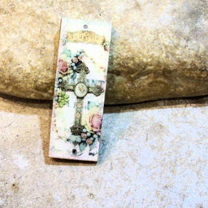 Ciondolo con connettore in legno a forma di cuore sacro, materiali per la creazione di gioielli o hobby creativi, romantico boho beige, croce floreale