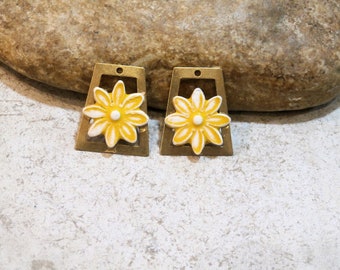 flowers and geometry, 2 charms for curls, romantic boho hippie, brass ceramic craft supplies for costume jewelry, yellow