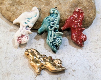 le soulier de Marie Antoinette, pendentif céramique artisanale, fournitures, chaussure romantique baroque, rose ou bleu