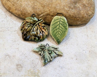 pendentif feuille, printemps été, bijou homme femme, vert, céramique artisanale, fournitures pour bijoux fantaisie