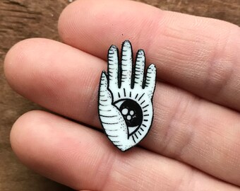 Lunar Moon Palmistry Palm Reading Hand Fortune Teller Button Occult Pin Gypsy Witchcraft Pendant Ouija Board Planchette Eye