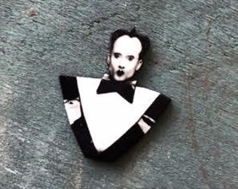 Klaus Nomi lapel pin goth new nu wave music jewelry black and white button pinback