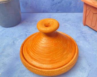 Marokkanische handgemachte Tagine aus Ton - Traditionelles Kochen aus Ton - Dekoratives Stück
