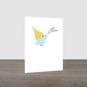 Carte d'anniversaire d'oiseau mignon, chapeau d'anniversaire - carte d'oiseau, amoureux des oiseaux, anniversaire d'enfants, carte mignonne d'oiseau, carte écologique