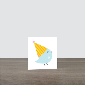 Cute Bird Birthday Hat Mini Card Gift Tag - Joyeux anniversaire, Tag cadeau mignon, Carte d’oiseau, Étiquettes cadeaux fête d’anniversaire, anniversaire pour enfants, Eco Friendly