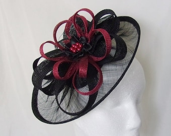 Schwarz weinroter Weinhut - Sinamay Loops & Perlen Unterteller Fascinator Formelle Hochzeit Derby Ascot - Made to Order