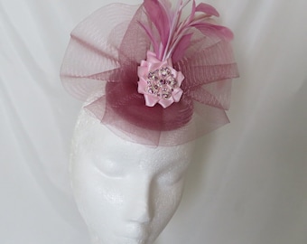 Pale Rose Pink en Plum Vintage Style Feather Plume Diamante Op maat gemaakte handgemaakte Fascinator Hat Wedding Royal Ascot - Ready Made