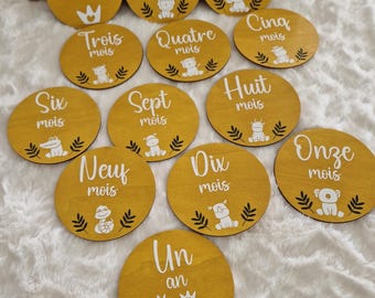 Cartes étapes bébé bois personnalisées