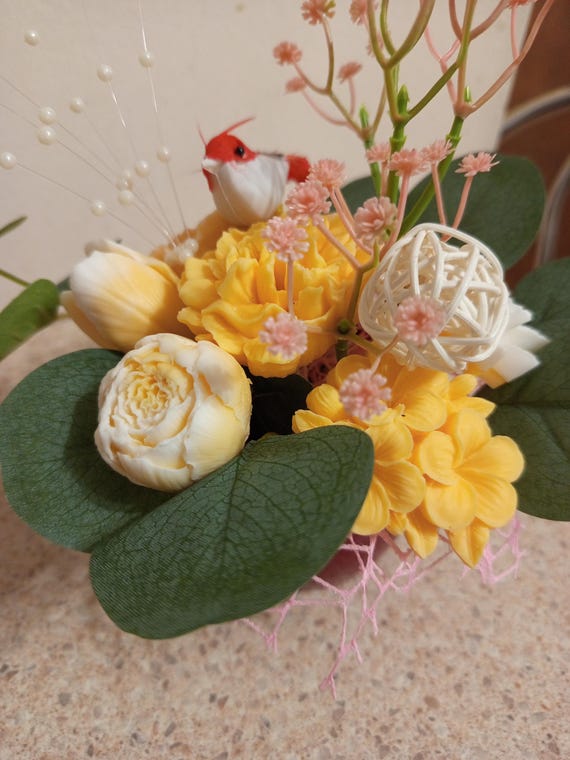 Ziepju ziedu pušķi