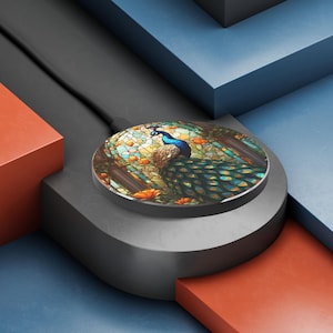 Stained Glass Peacock Wireless Charger – 10W Fast Qi Pad, Animal Art Gift, iPhone & Android