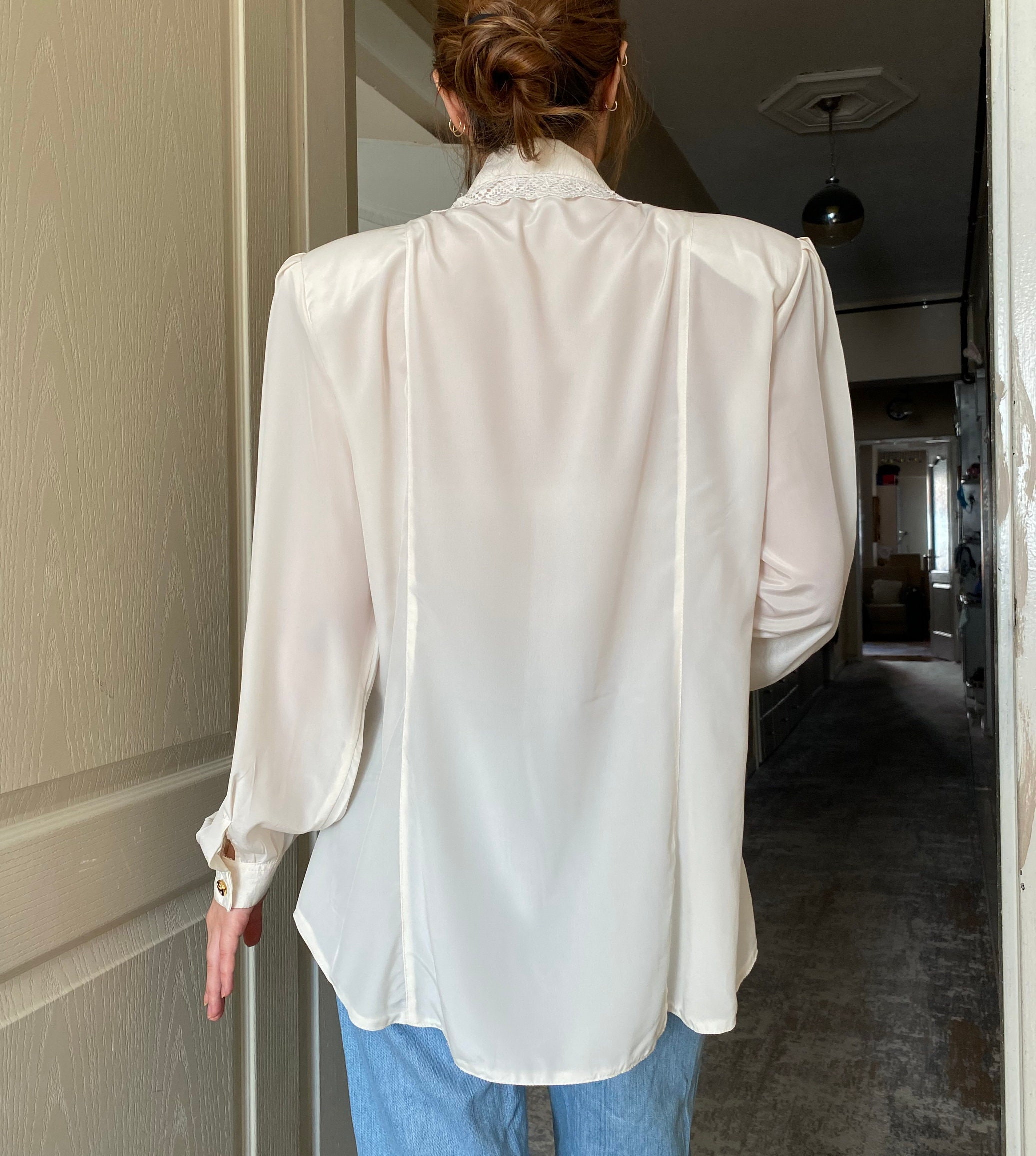 Vintage Lace Collar Shirt Women Embroidered Blouse 70s Jumbo