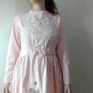 Vintage floral dress lacework embroidered blush pink romantic boho antique dress shabby chic boho wedding dress image 4