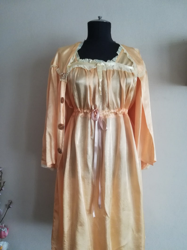 Vintage Nightgown with Jacket Antique maternity gown for photo shoot image 3