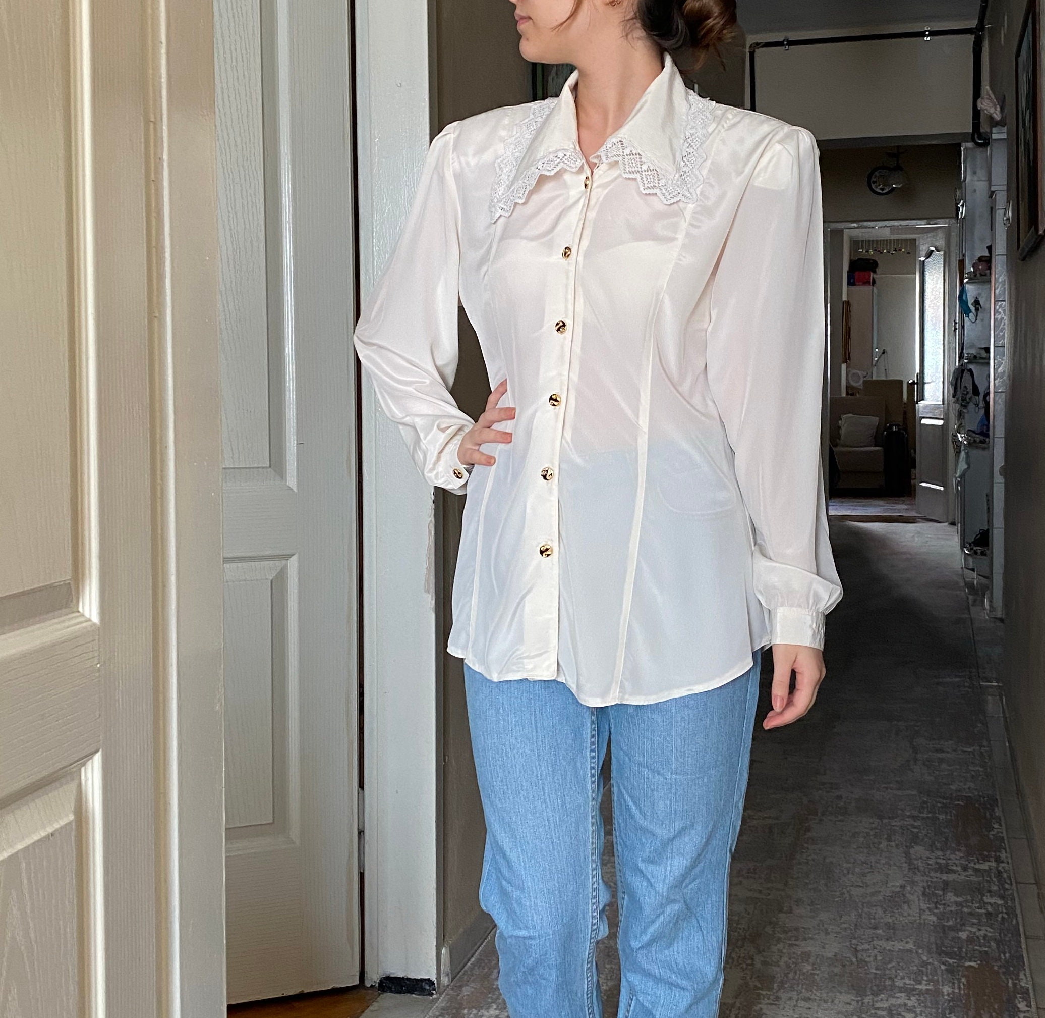 Vintage Lace Collar Shirt Women Embroidered Blouse 70s Jumbo