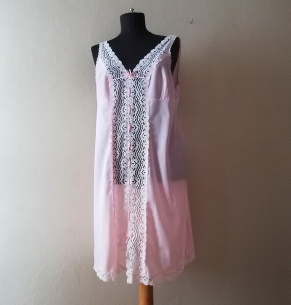 Ladies vintage lingerie lace pink knee length Full Sl… - Gem