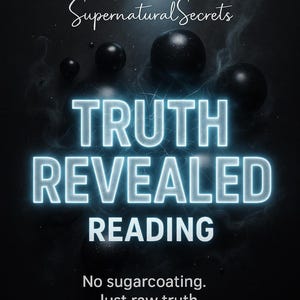 以下が含まれることがあります： 暗い背景に浮かぶ黒い球体と、輝く青いフォントで「TRUTH REVEALED READING」と書かれた本の表紙。 「Supernatural Secrets」の文字は筆記体で、「BESTSELLER」の文字は赤いバナーで表示されています。