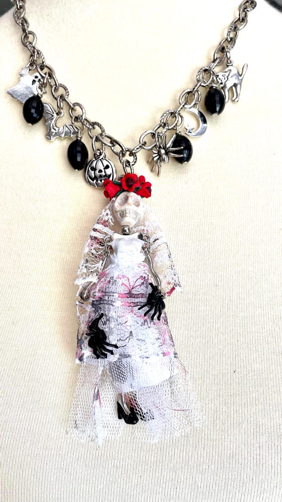 Halloween Goth Skull Spiders Bride Doll Necklace Doodaba