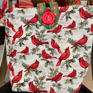 Bolso de mano con diseño de cardenales, pájaros rojos de invierno, ramas de pino y acebo, hecho a mano, Doodaba