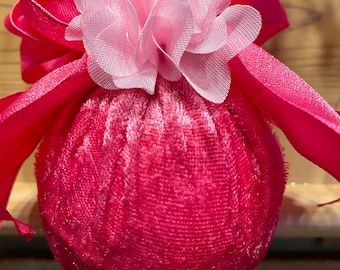 Christmas Valentine Pink Fuchsia Velvet Ball Bows Bauble Reversible Ball Ornament Shabby Chic Shatterproof Handmade Doodaba