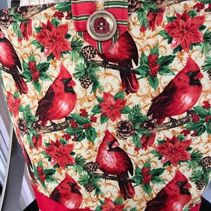 Bolso de mano con diseño de cardenales de invierno, pájaros rojos, flores de Pascua, acebo, piñas, hecho a mano
