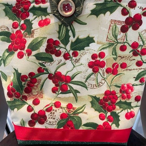 Bolso de mano Doodaba hecho a mano con postales vintage de acebo brillante de Navidad
