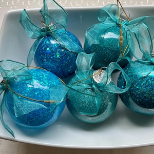 Christmas Turquoise Glitter Ornaments Bows Five 5 Glitter Acrylic Shatterproof Set Shabby Chic Handmade Doodaba