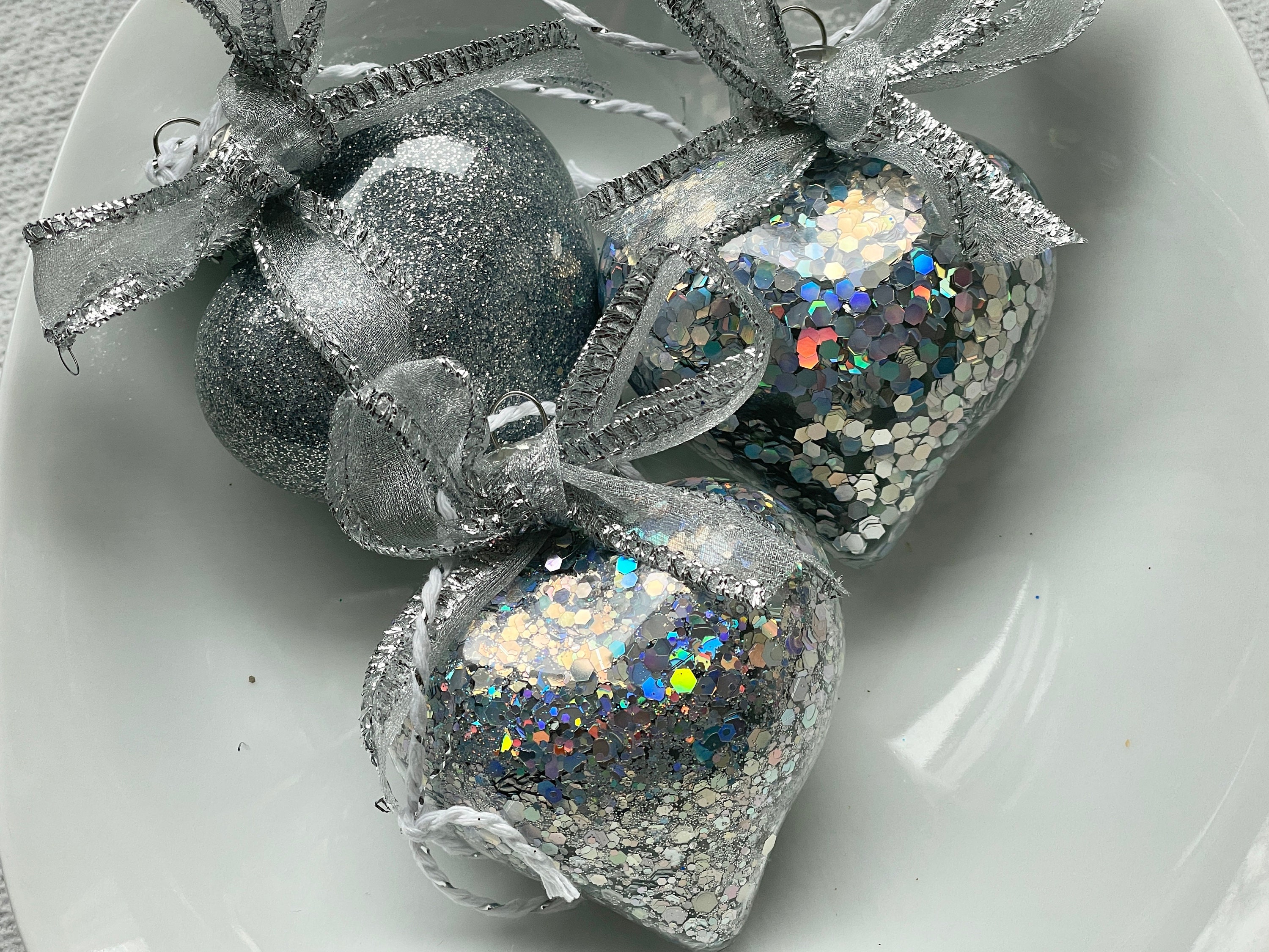 クリスマス シルバー リボン 3個 グリッター アクリル ハート