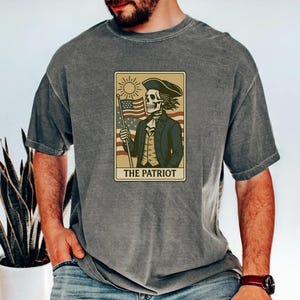 Das Patriot Gründervater Skeleton Shirt - Vintage USA historisches 4. Juli Grafik-T-Shirt für stolze amerikanische Männer