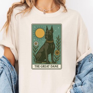 Maglietta con carta dei tarocchi dell'Alano, colori comodi, amante dei cani mistici, animale domestico celeste, estetica strega, stella, sole, animale spirituale, maglietta vintage