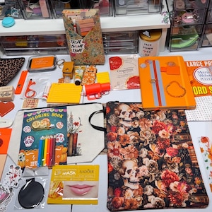 Cita a ciegas con un libro, selección de 35 cartas misteriosas.