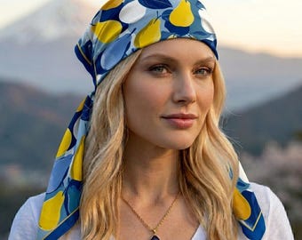 Chusta na głowę w kolorze niebieskim z nadrukiem gruszki, bandana śródziemnomorska, otulacz do włosów w stylu Coastal Cottagecore