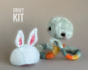 Miniature Cobra Snake Sewing Kit, 7-Inch Toy, Pattern & Video - US
