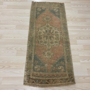 1.5x3.4ft, Faded Pink rug, Turkish rug, Vintage small rug, Antique rug, Tribal rug, Boho decor rug, Oushak rug, Wool rug, Doormat, Bath rug