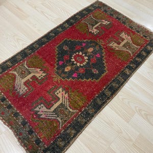 1.7x3.1ft, Turkish rug, Vintage mini rug, Small Red rug, Antique rug, Anatolian rug, Bohemian rug, Oushak Wool rug, Doormat, Entryway rug
