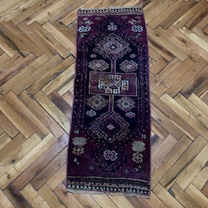 1.3 x 3.2 ft , Small Purple rug, Turkish rug, Wool rug, Vintage mini rug, Antique rug, Boho rug, Rustic rug,Oushak rug, Doormat rug,Bath rug