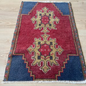 Vintage Turkish Wool Rug: Small Pink Boho Oushak (1.6x2.4 ft)