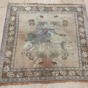2x2.2ft, Brown rug, Square rug, Antique rug, Boho rug, Small rug, Turkish rug, Vintage mini rug, Doormat rug, Oushak Wool rug, Bath rug