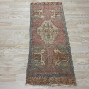 1.5x3.7ft, Small Pink rug, Turkish rug, Vintage mini rug, Natural rug, Rustic rug, Bohemian rug, Oushak rug, Wool rug, Doormat rug, Bath rug