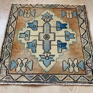 1.6x1.6 ft, Square rug, Turkish rug, Boho decor rug, Vintage rug, Oushak Wool rug, Kitchen rug, Orange rug, Soft rug, Doormat rug, Small rug