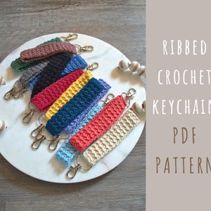 Patrón de llavero de crochet acanalado - Descarga PDF - Patrón de crochet DIY - Patrón de llavero de muñeca
