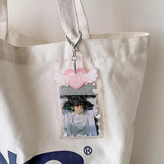 Kawaii Angel Wing Photocard Holder Keychain: Glitter Kpop Concert
