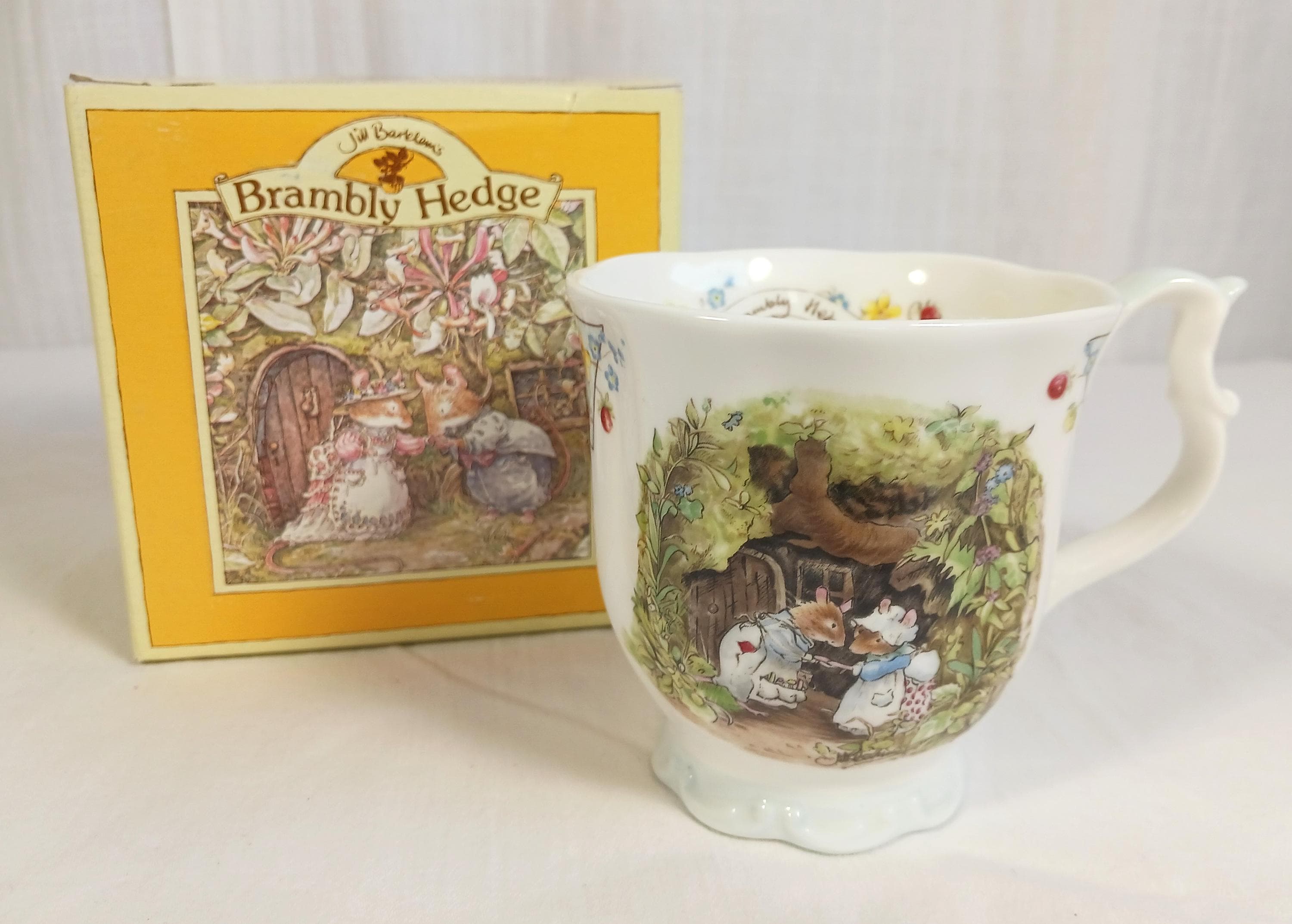 Brambley Hedge Mug - Etsy