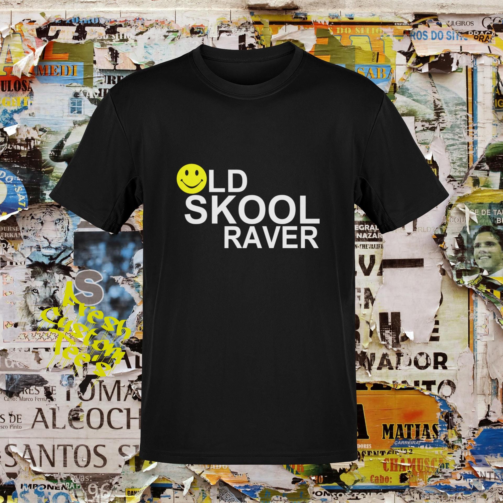 Old School Raver 90s EDM Classic House Techno Music T-Shirt