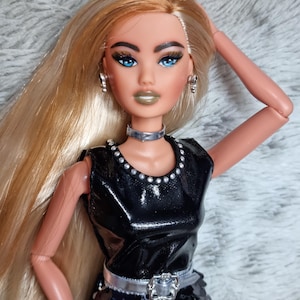カスタム ステフィ ラブドール 再塗装顔ロングヘア OOAK ドール