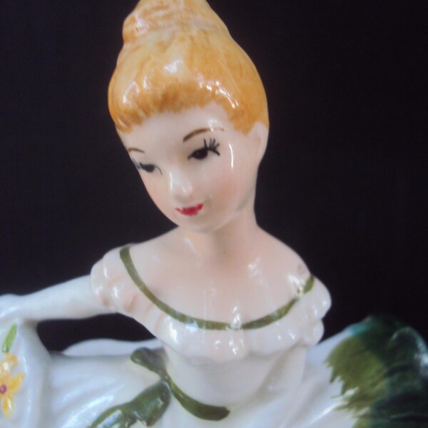 Vintage Lefton Southern Belle nummer 5679 plantenbak dansend meisje in groene keramische plantenbak bureauorganizer