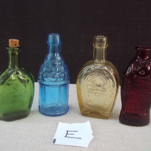 Miniature Tiny 3 1/4&quot; 60s Colored Bottles Instant Collection 4 colored Glass Bottles Taiwan/Wheaton Bottles Red Green Blue Yellow Group E