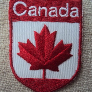 Vintage 1970s Shield Shaped CANADA maple leaf Travel Patch